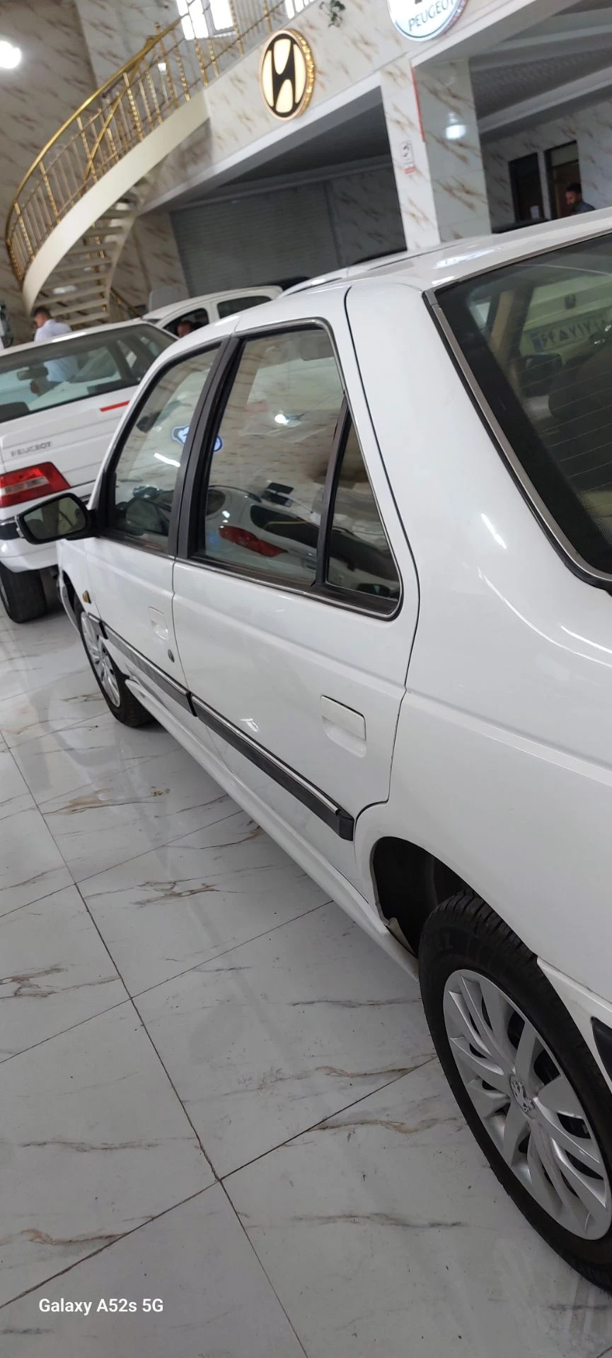 پارس سال 95 بیرنگ - عقب
